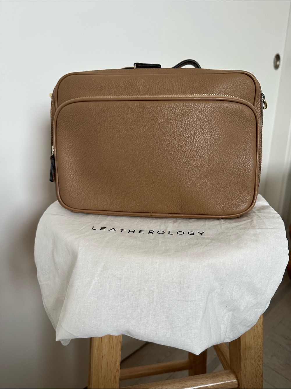 Leatherology Meadow Large Satchel Bag in Camel with additional strap included! - Picture 2 of 16